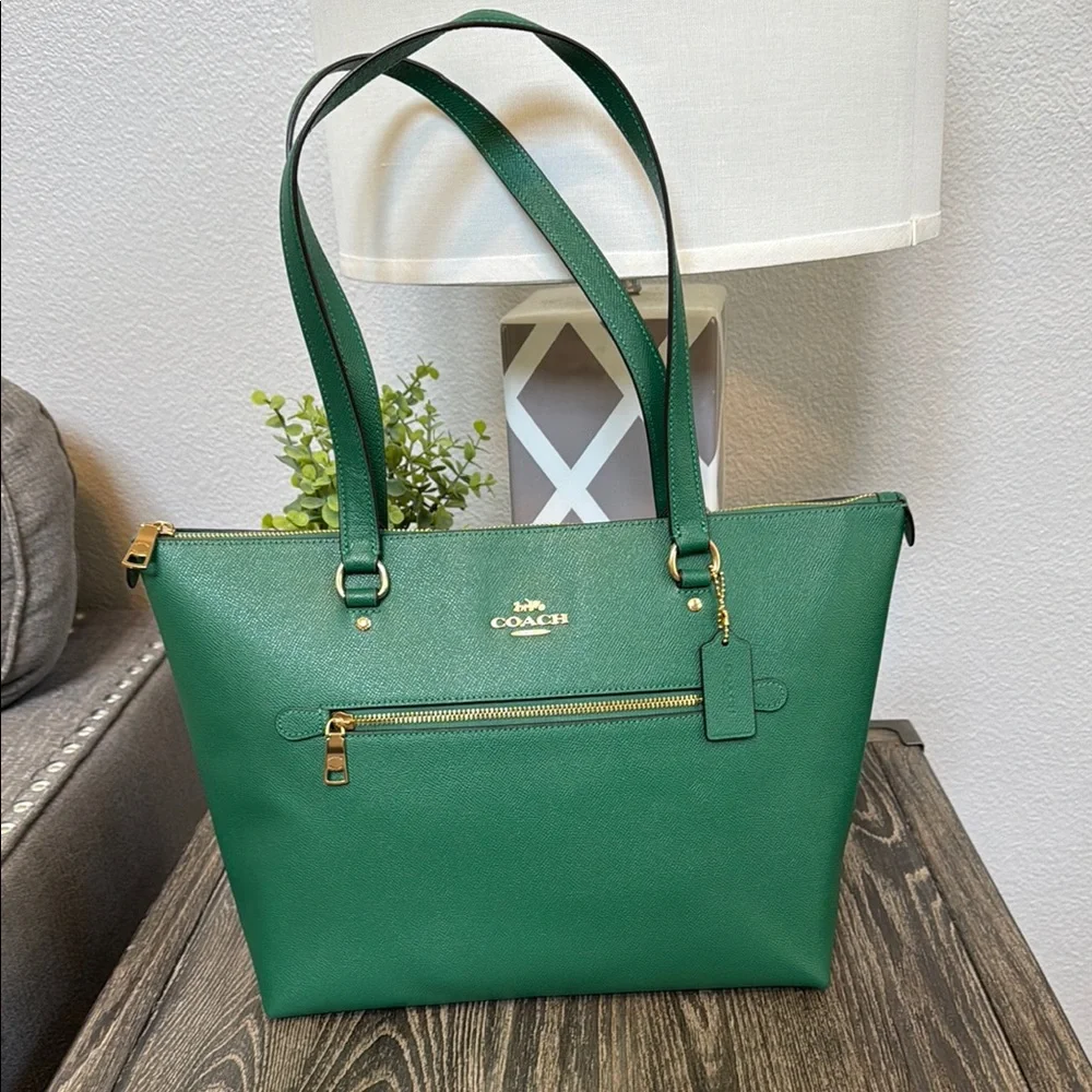 Coach Gallery Tote Green - Picture 4 of 12